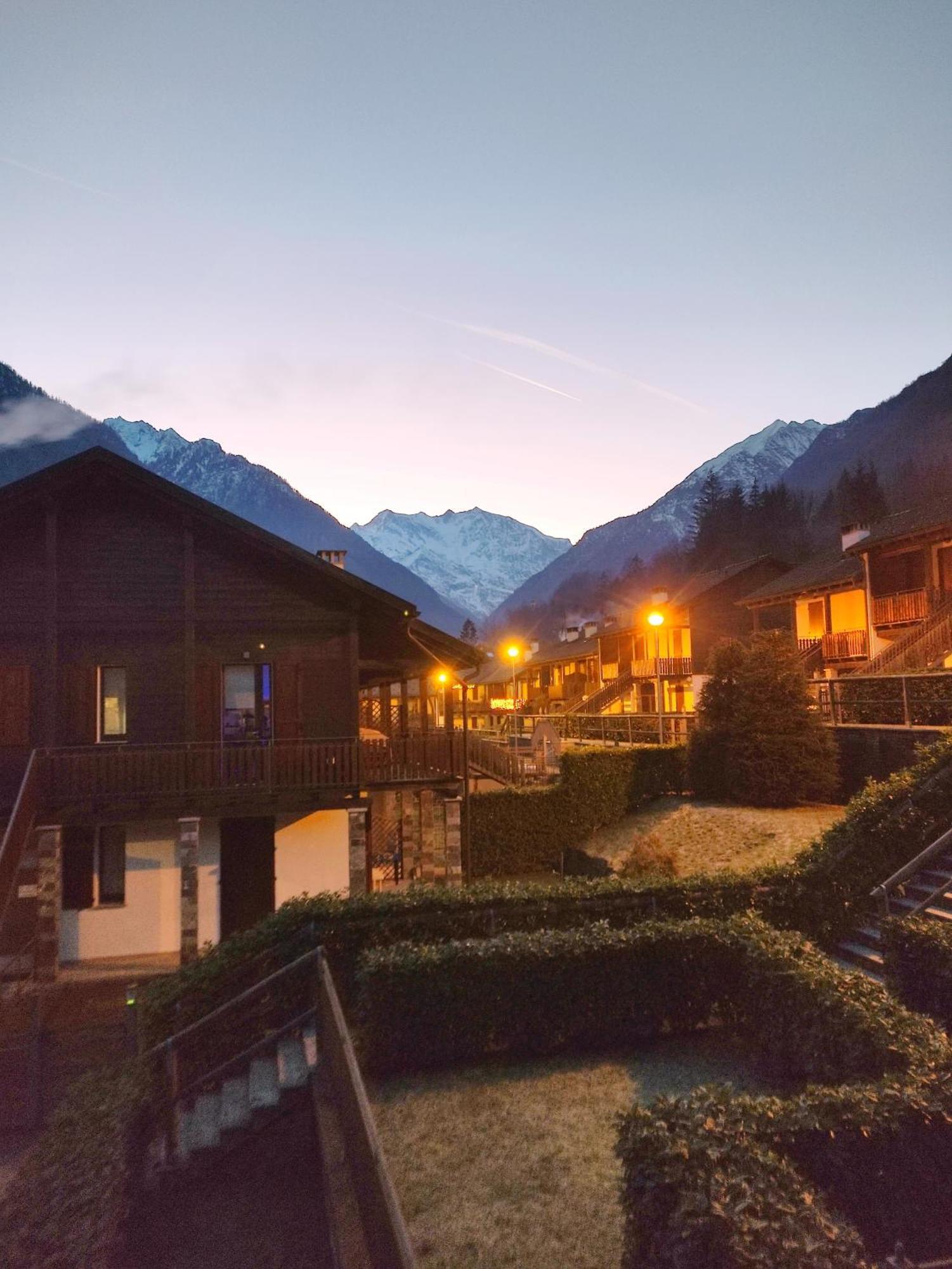 La Dimora Delle Corti Villa Vanzone Luaran gambar