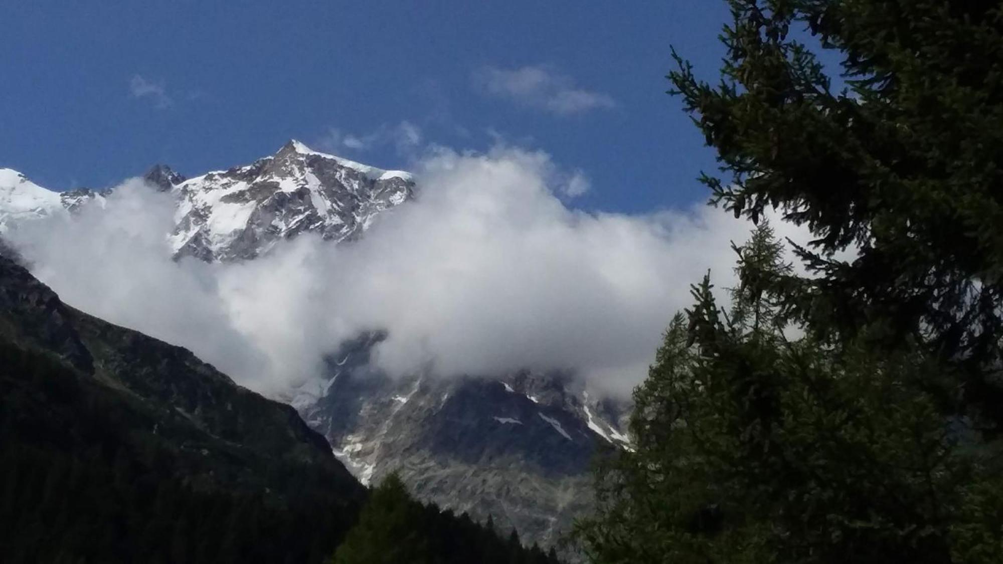 La Dimora Delle Corti Villa Vanzone Luaran gambar